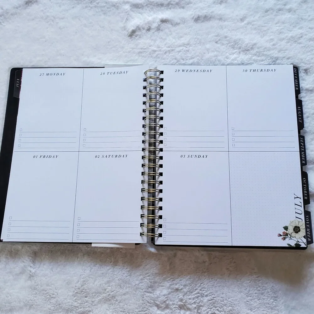 The Paper Studio Agenda 52 18 Month Planner Dated 2022-2023